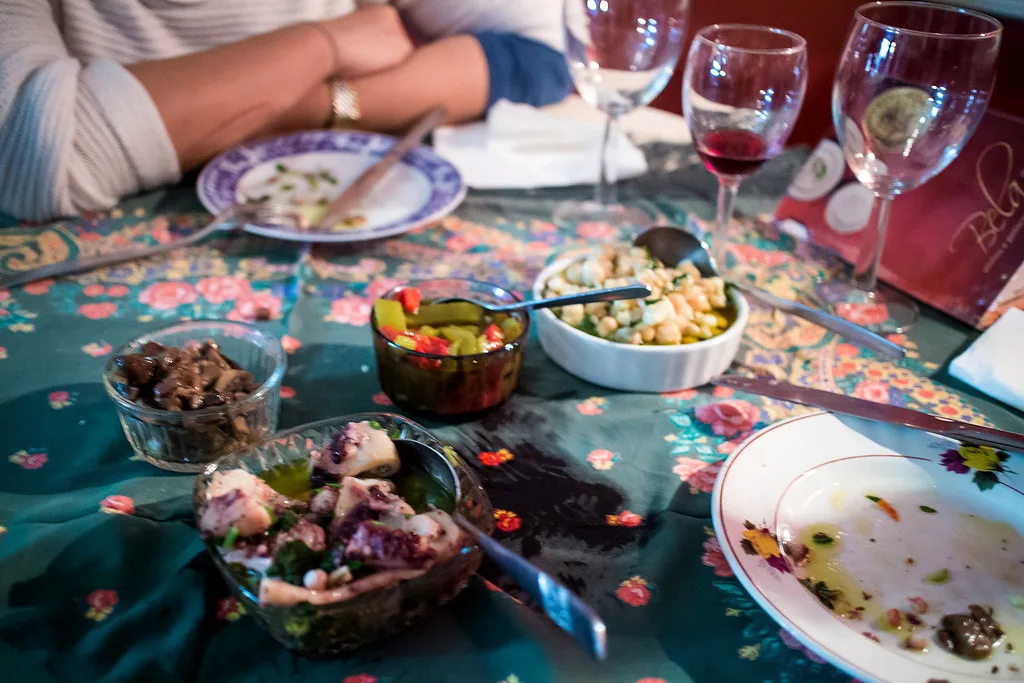 Bairro Alto Petiscos and Wine Guide: Best Bars & Local Tips